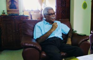 बाकीबाब बोरकार हांणी भौसाचे भाशेचें म्हत्व समजून कविता भौसा मेरेन पावयल्यो: माधव बोरकार