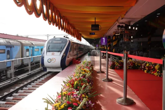PRIME MINISTER FLAGS OFF FIVE NEW VANDE BHARAT EXPRESS TRAINS INCLUDING GOA TO MUMBAI