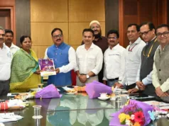 INTERNATIONAL PURPLE FEST GOA 2024 BROCHURE PRESENTED TO MoS FOR EMPOWERMENT & SOCIAL JUSTICE