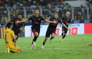 ISL 2023-24 SEMIS FIRST-LEG: FC GOA CRUMBLE IN MINUTES TO SNATCH DEFEAT FROM JAWS OF VICTORY