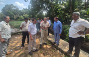WRD MINISTER SUBHASH SHIRODKAR REVIEWS WATER DISTRIBUTION & INFRA ISSUES