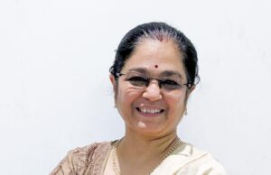 PERFUME BEYOND THE SPRAY : THE SCIENCE AND ART BEHIND EVERY FRAGRANCE